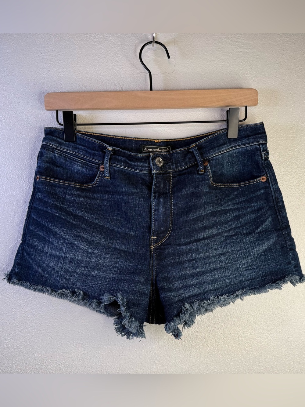 Abercrombie & Fitch Women’s Mid Rise Denim Jean Micro Shorts Size 29 - Picture 4 of 14